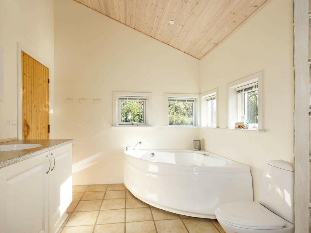 Three-Bedroom Holiday home in Vestervig 1 photo 2