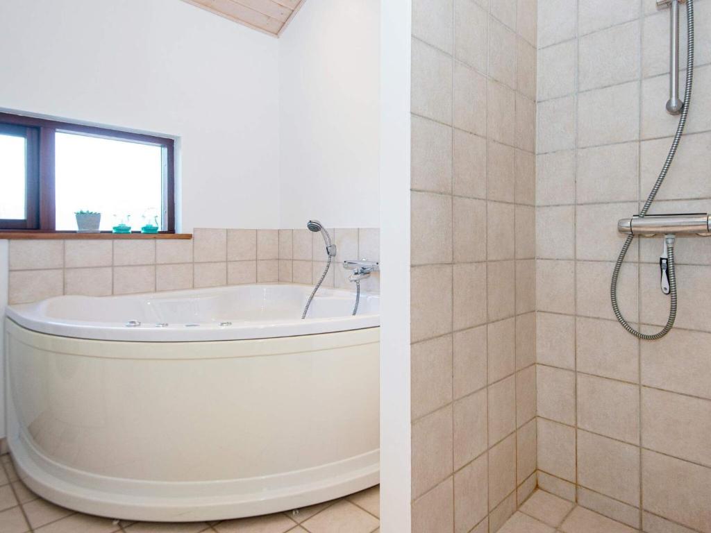 6 person holiday home in Ulfborg photo 4