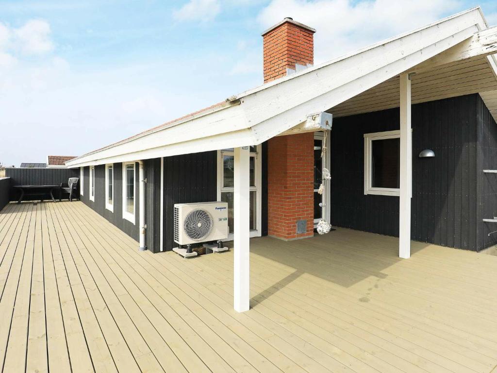 Three-Bedroom Holiday home in Thisted 8 photo 4