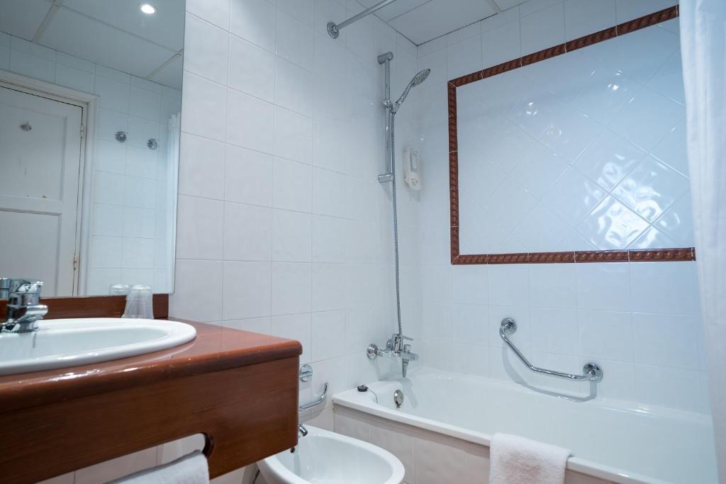 Hotel Sant Bernat photo 2