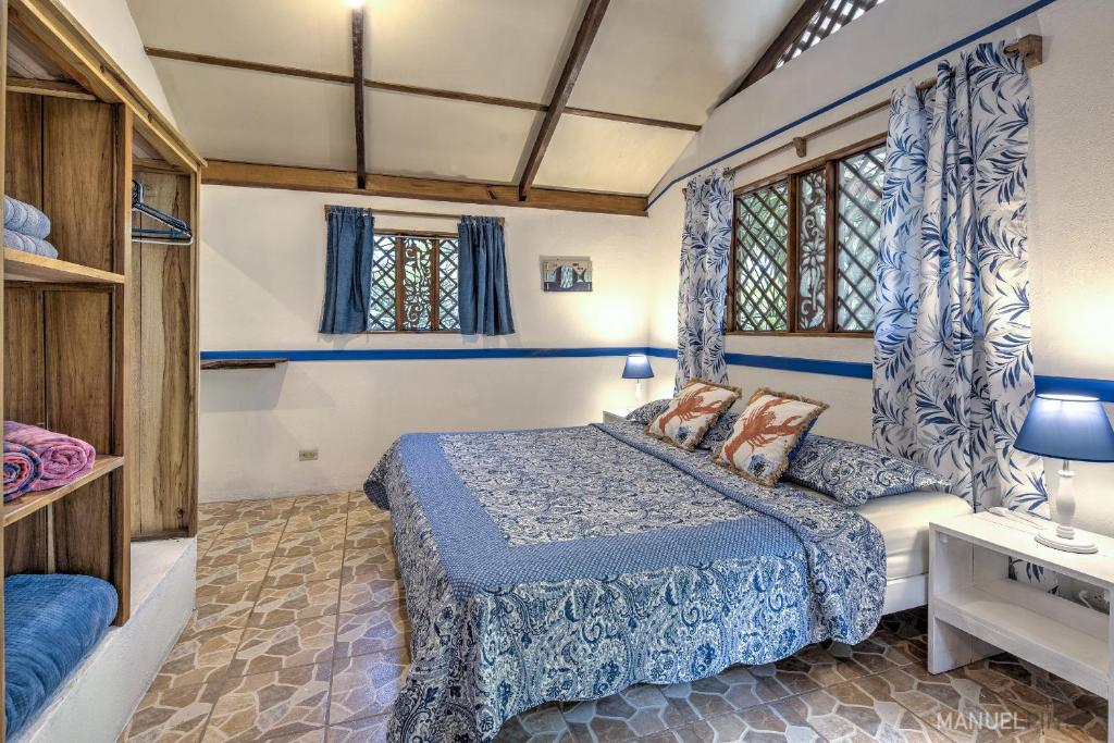 Casa Violeta Beach House in Punta Uva photo 1