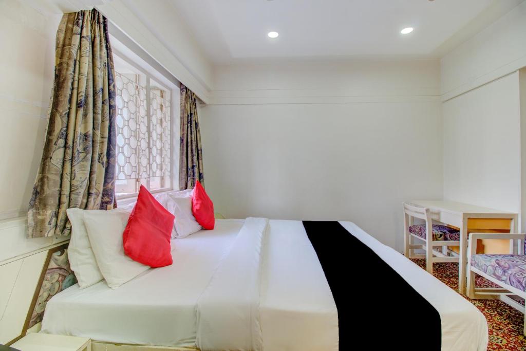 Трехместный (Трехместный номер Делюкс), Capital O 76484 Hotel Balwas International