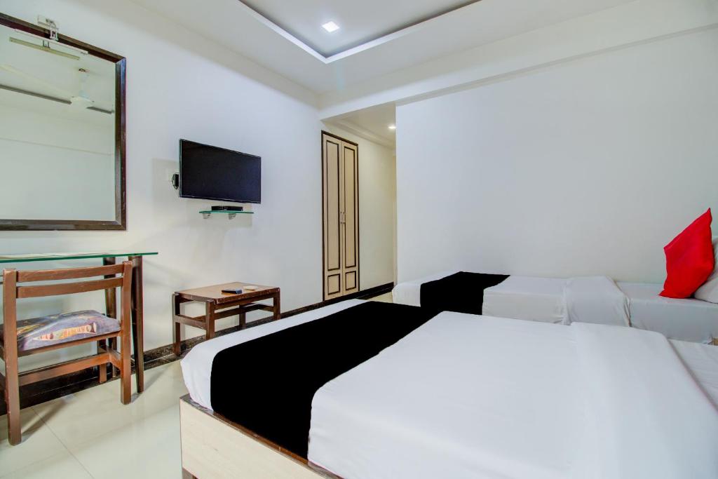 Трехместный (Классический трехместный номер), Capital O 76484 Hotel Balwas International