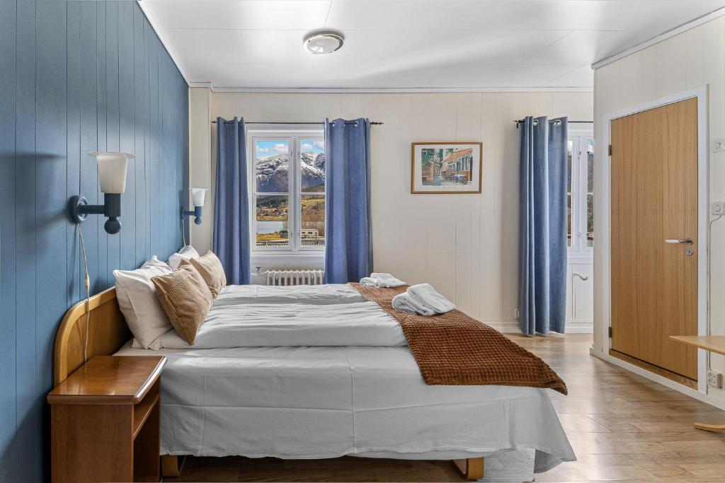 Hardanger Guesthouse - Tap to explore photos