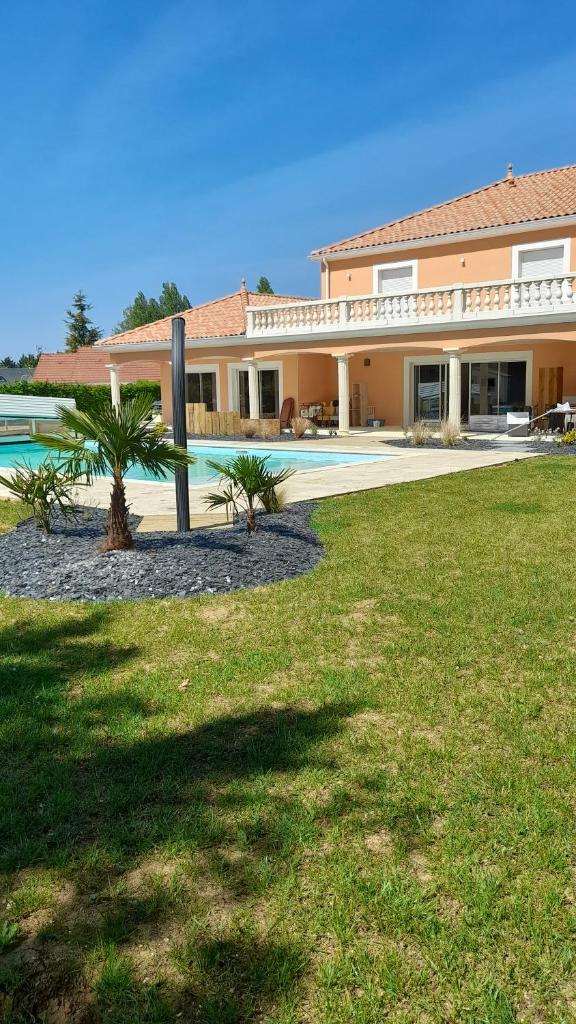 VILLA DES CHENES photo 2