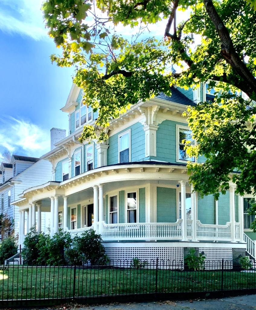 Vida Boutique Inn image