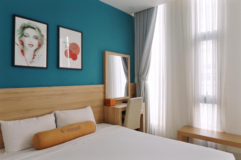 Двухместный (Стандартный номер с кроватью размера «king-size»), Continent Hotel Da Nang