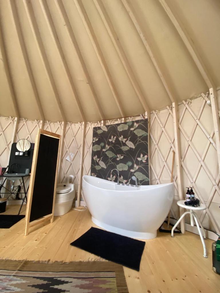 Black Yurt Chromiec photo 1