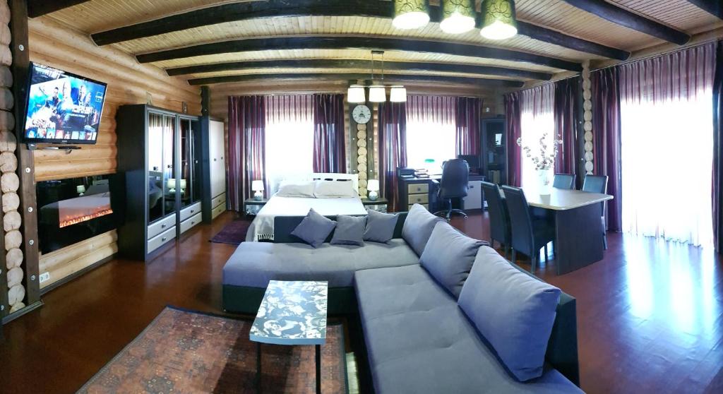 Luxury Villa with pool and sauna photo 2