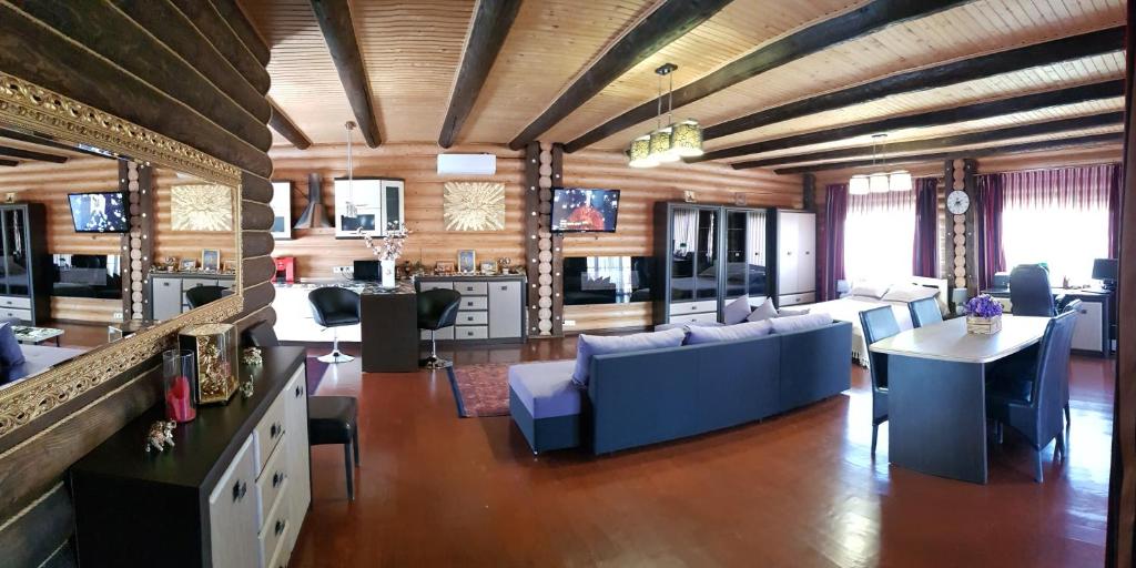 Luxury Villa with pool and sauna photo 4