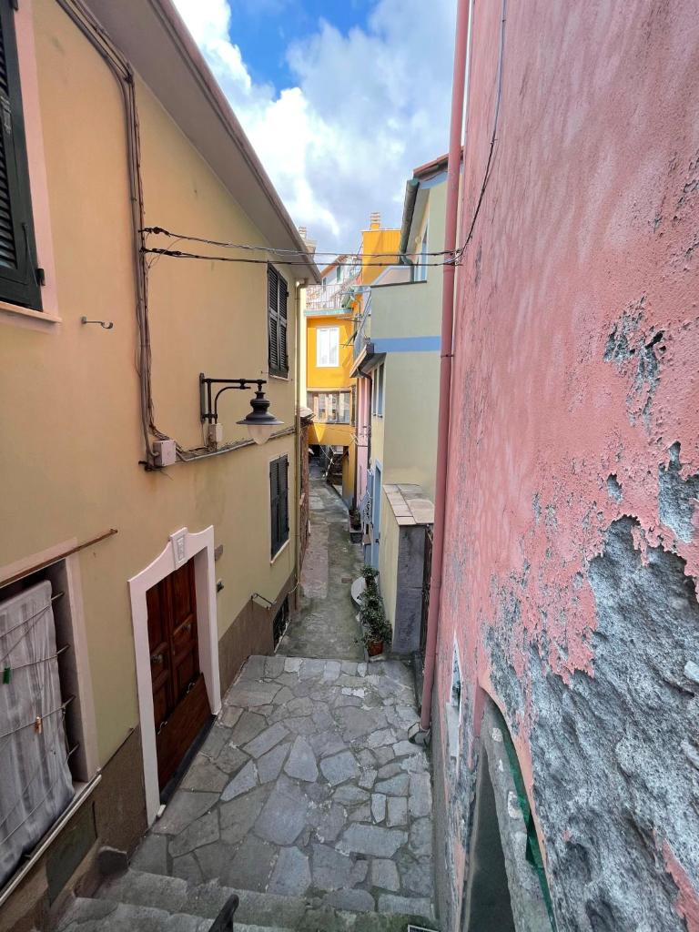 L'EMPORIO ROOMS - Tap to explore photos