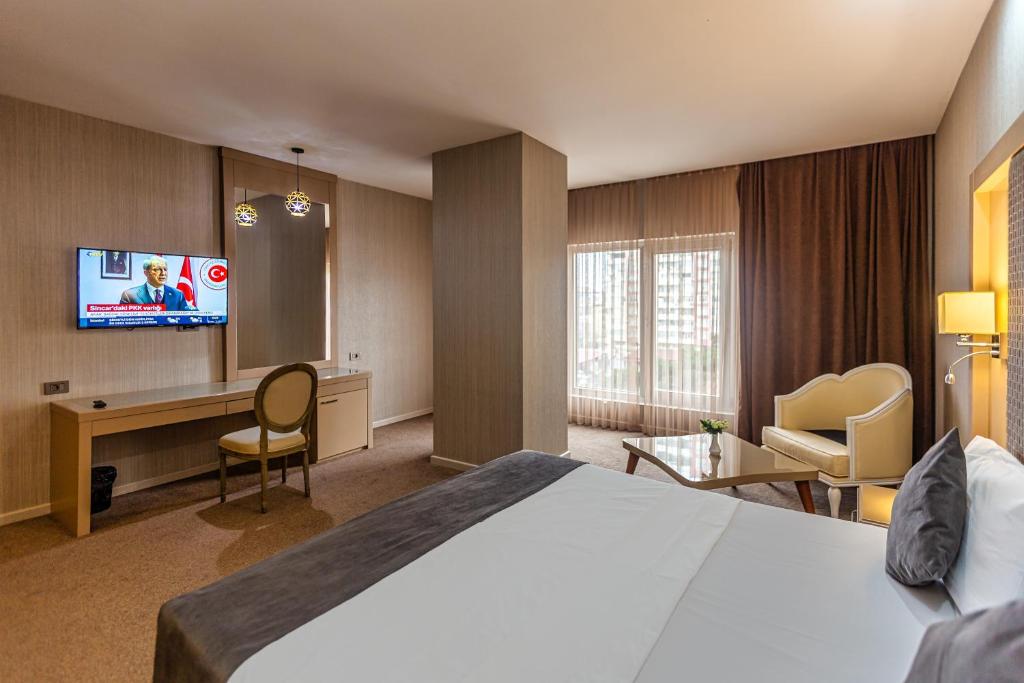Sky Hotel Baku photo 4