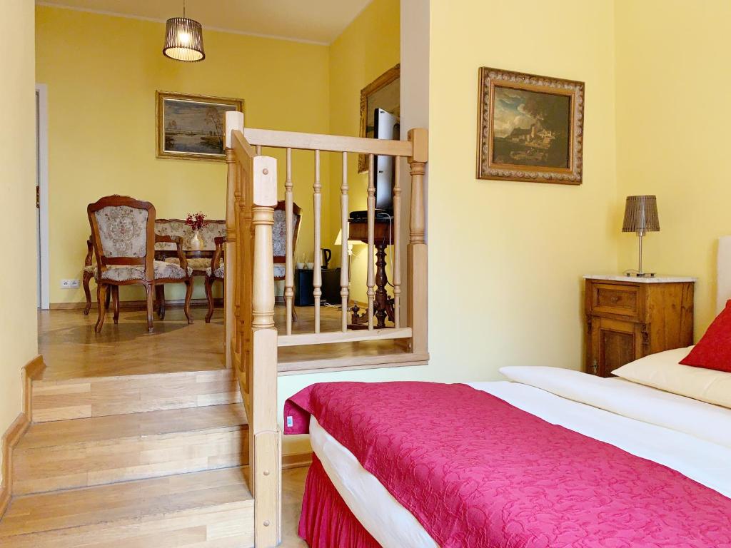 Двухместный (Улучшенный двухместный номер с 1 кроватью), Отель Small Luxury Palace Residence