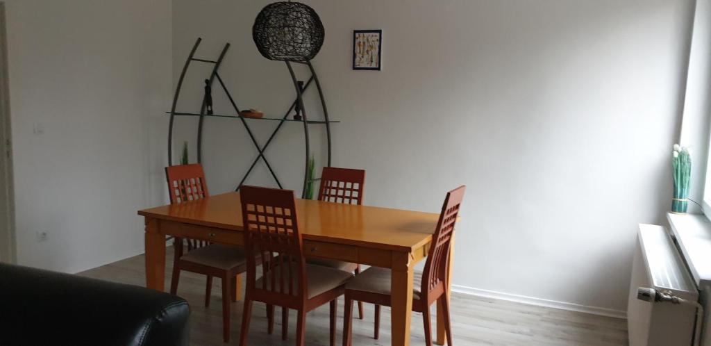 Zwei Etagen Wohnung im Grünen photo 2