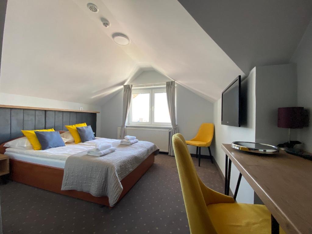 Hotel Krynica photo 2