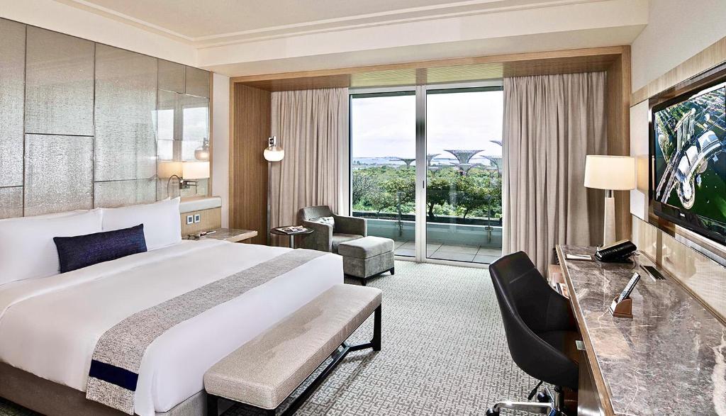 Двухместный (Номер «Премьер» с кроватью размера «king-size», вид на сад), Marina Bay Sands