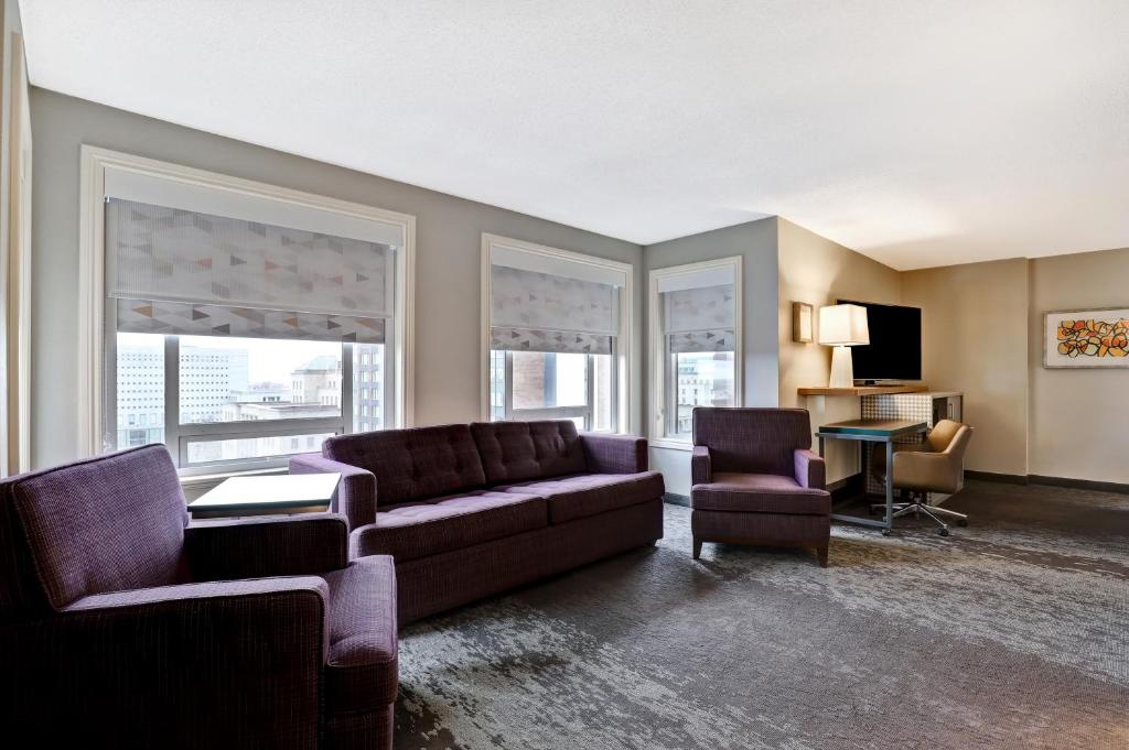 Holiday Inn - Ottawa Dwtn - Parliament Hill, an IHG Hotel photo 3
