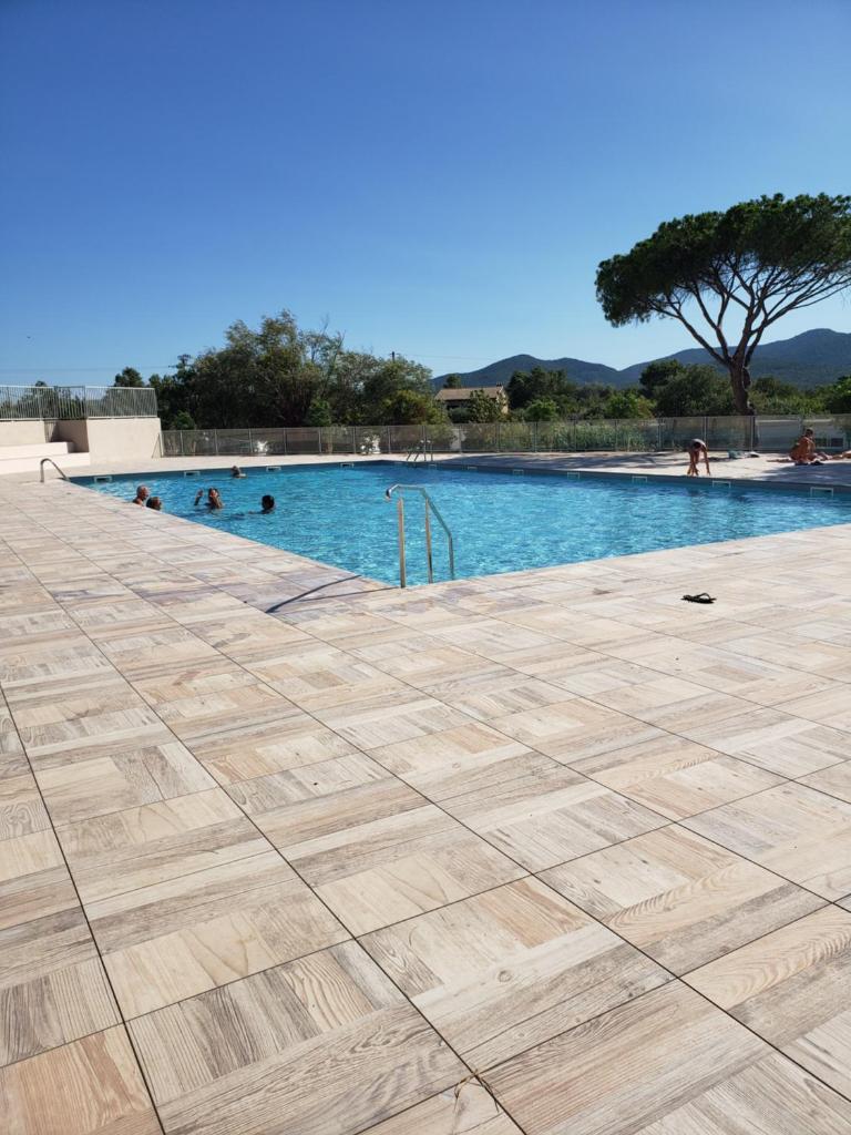 Appt T2 neuf avec piscine Le Lac photo 1