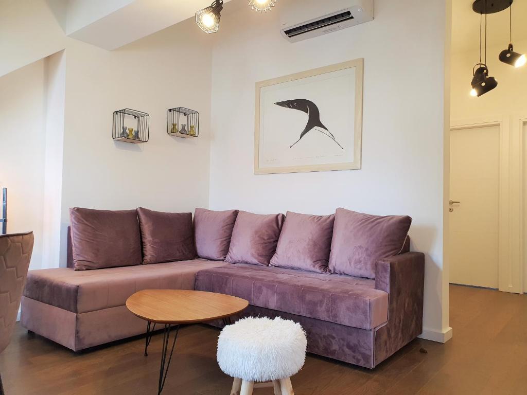Downtown apartment photo 4