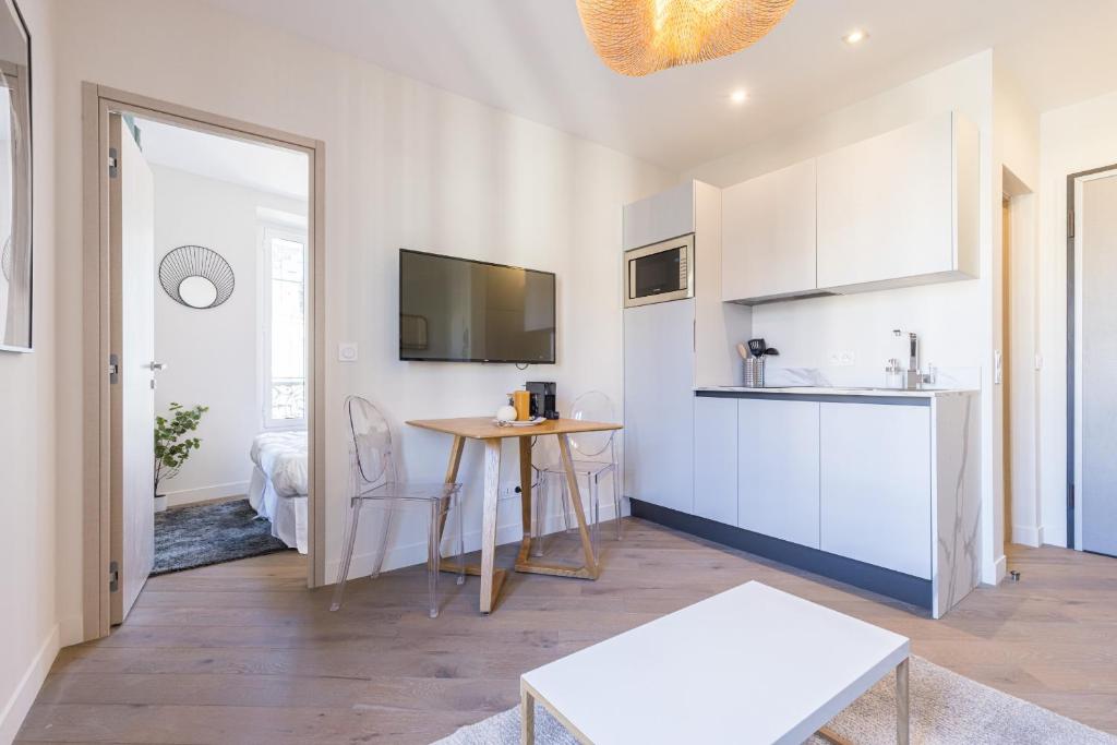SMARTBNB - Beau 2 pieces lumineux et cosy - Climatise photo 4