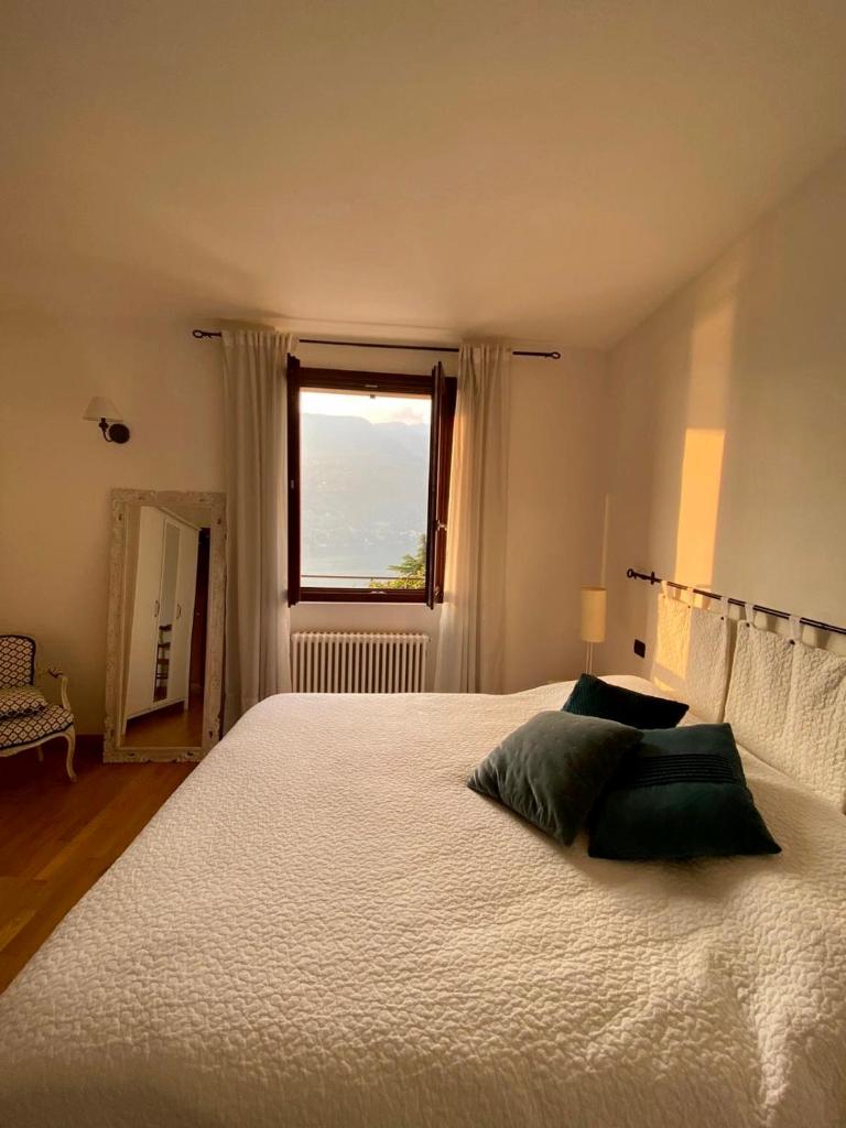 Appartment in Blevio; stunning view of the lake photo 4