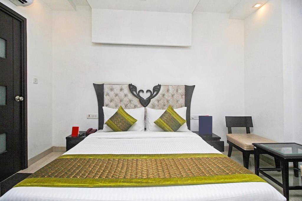 Двухместный (Номер Делюкс), FabHotel Arihant Inn