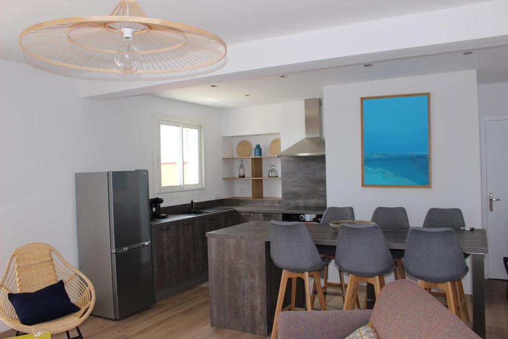 Le Terracotta , 2chambres, Terrasse, Piscine, Parking gratuit, Wifi, Climatisation photo 2