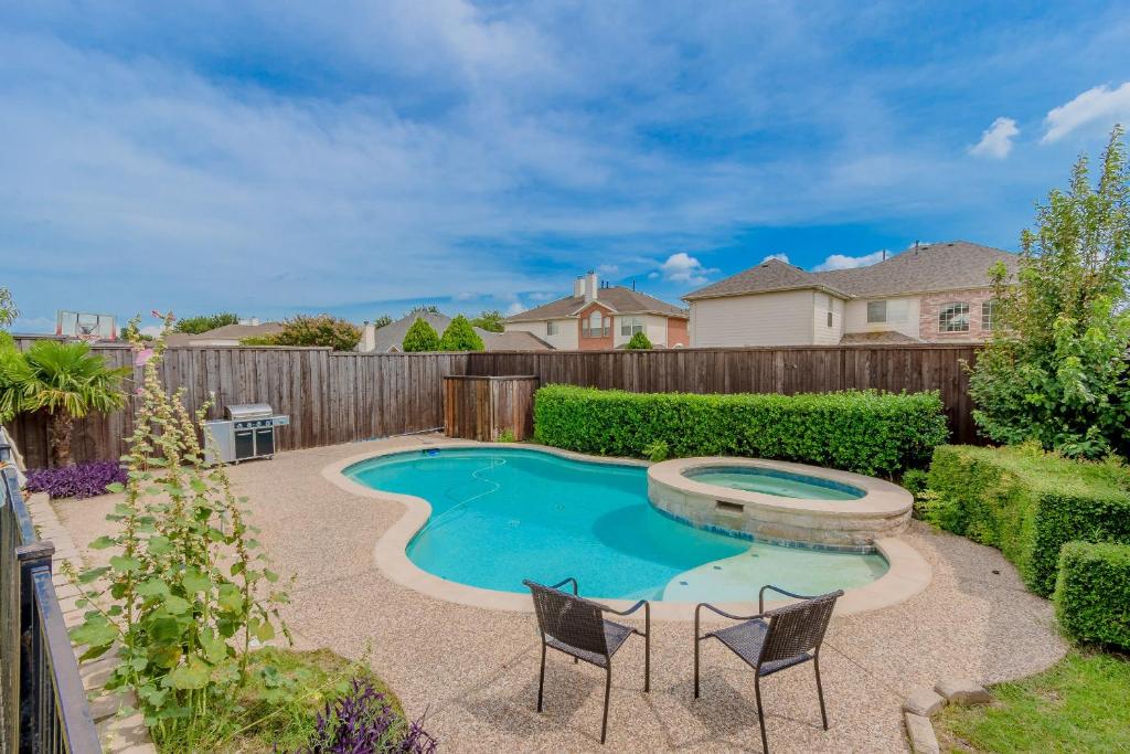 Newly Renovated Home with Spacious Interior & Backyard Pool - Perfect for Families! photo 3