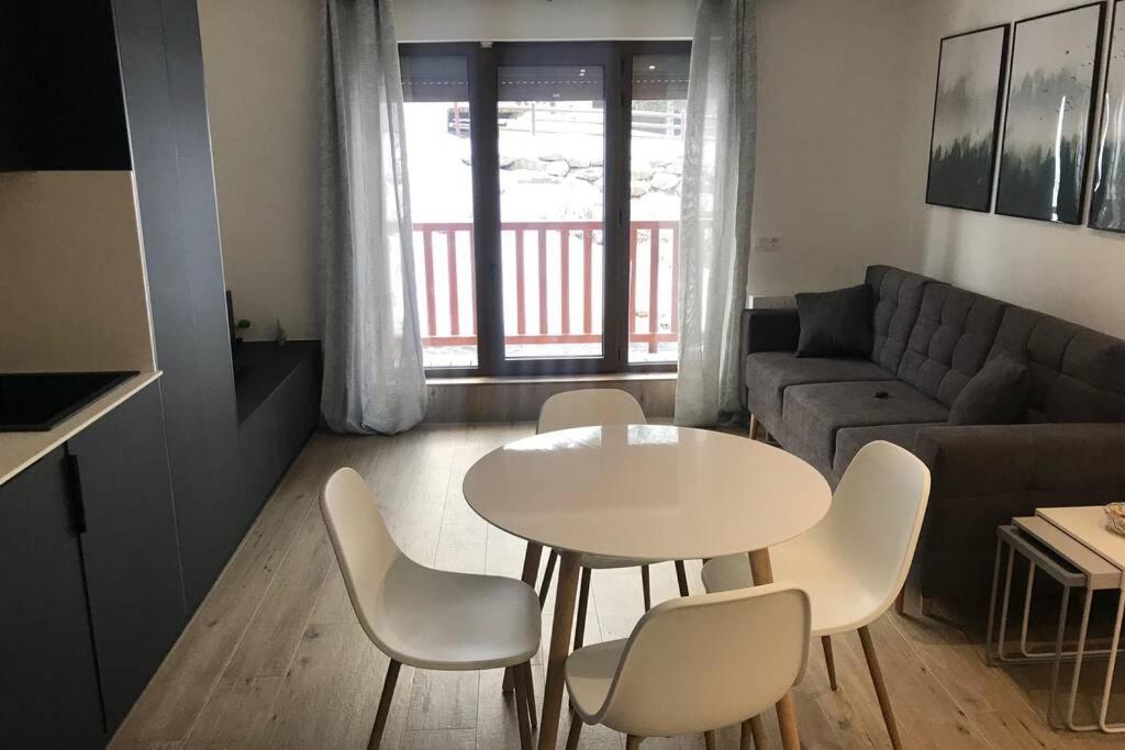 Estudio reformado con parking en Vall d'Incles, Grandvalira photo 2