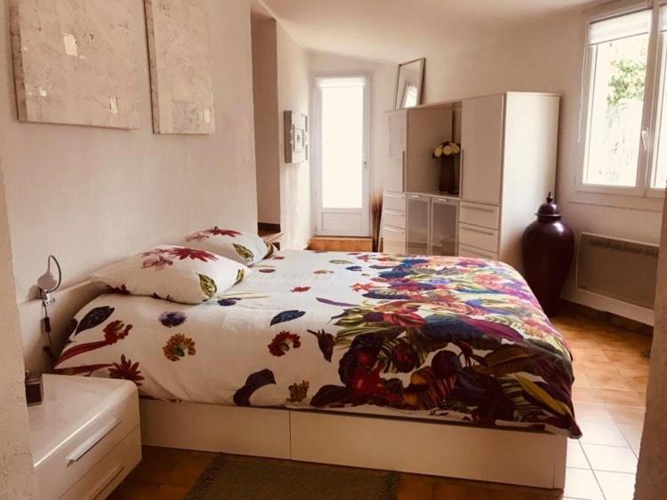 La Casita - Deux pièces dans jardin - piscine, terrasse et parking privé photo 2