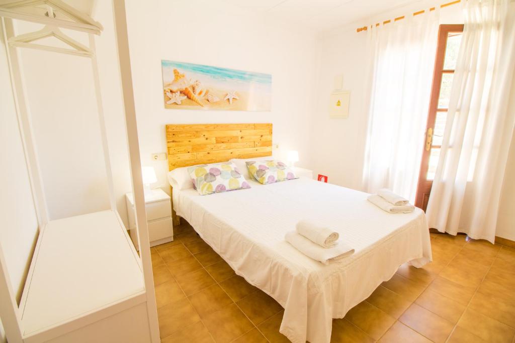 Beautiful private villa on the sea photo 1