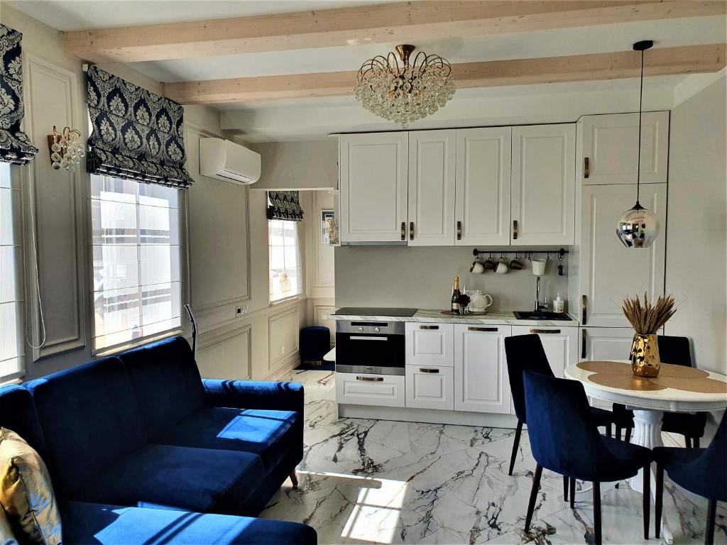 GOLDEN QUEEN apartments photo 2