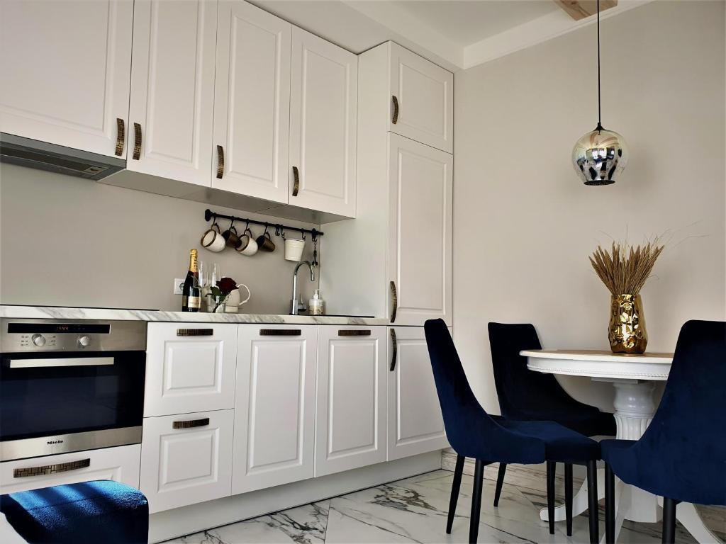 GOLDEN QUEEN apartments photo 4