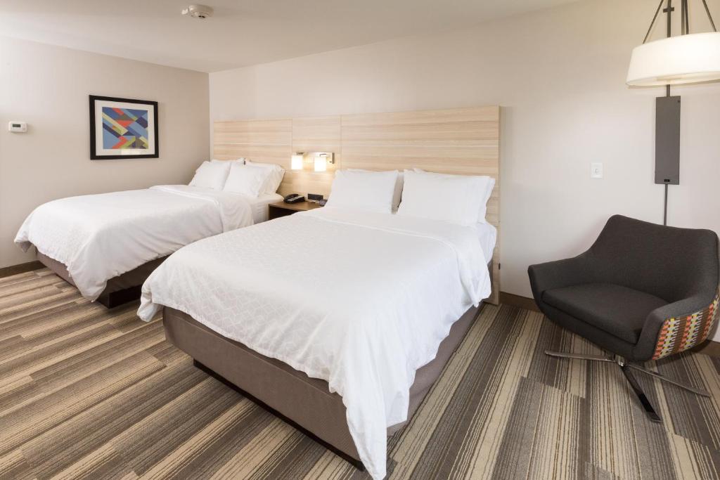 Holiday Inn Express Hotel & Suites Logansport, an IHG Hotel photo 2