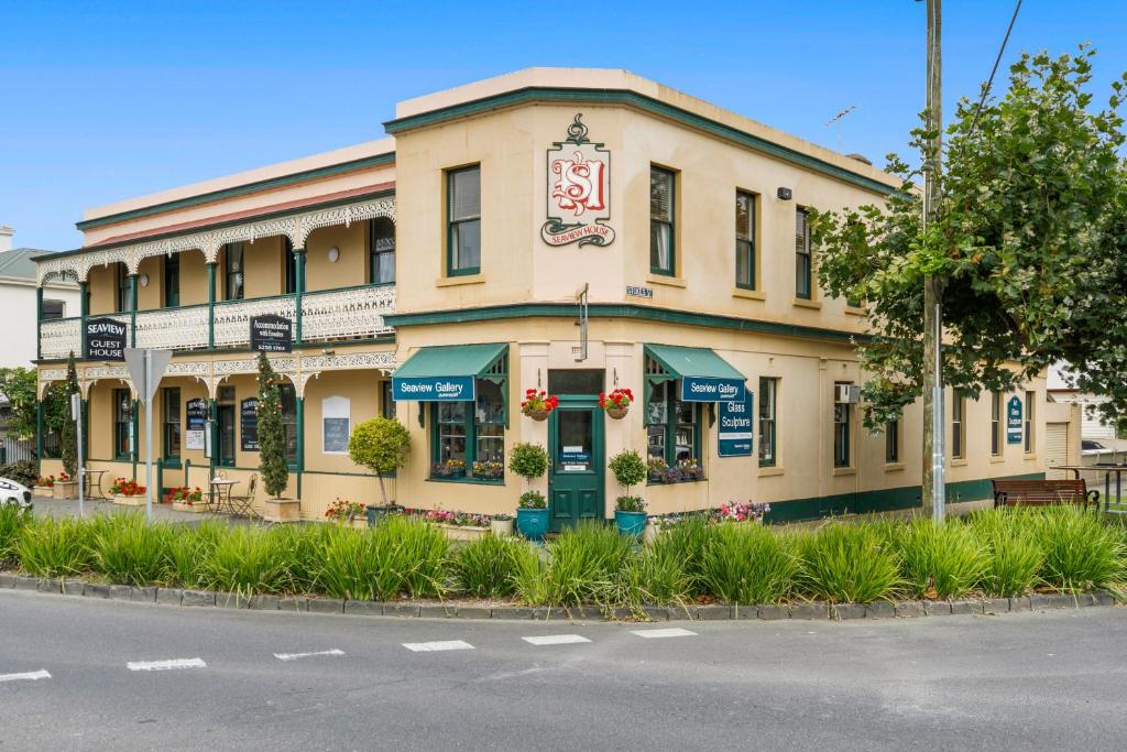 Seaview House photo 1