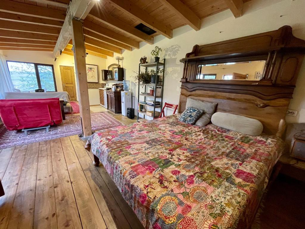 Cozy cottage in countryside close to Tbilisi photo 1