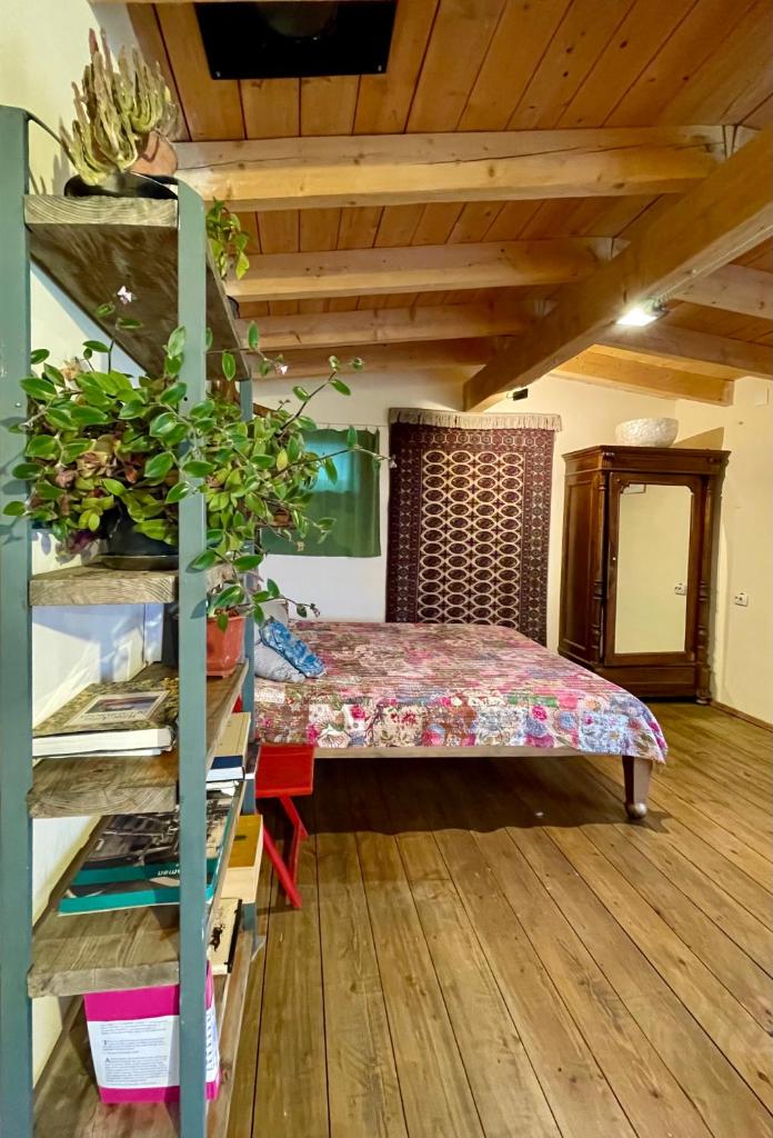 Cozy cottage in countryside close to Tbilisi photo 2