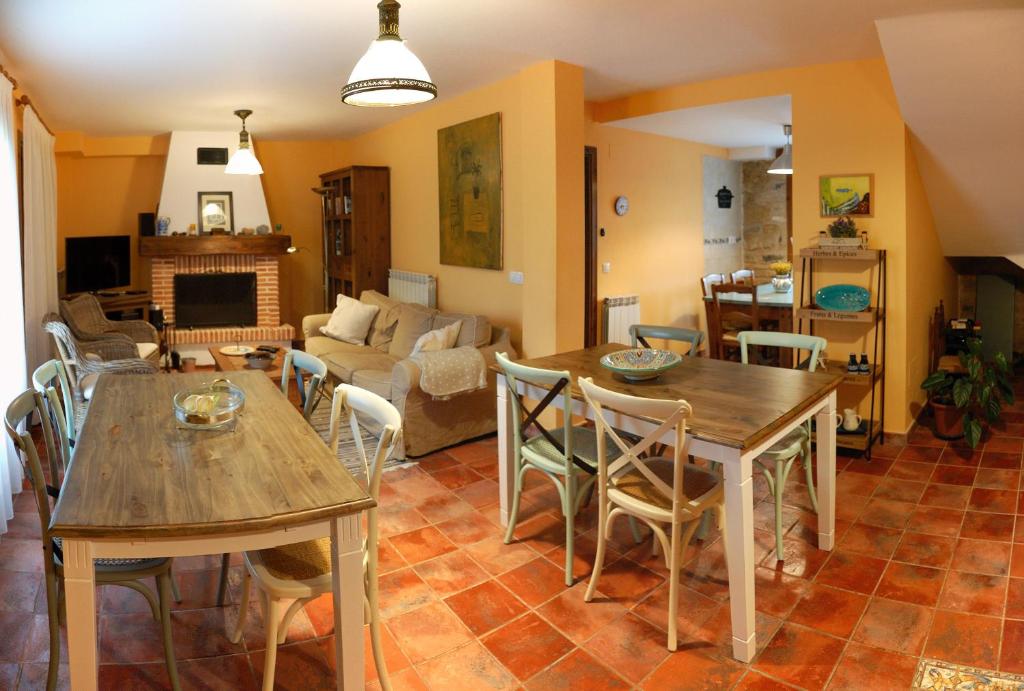 Casa Rural Estarrún photo 2