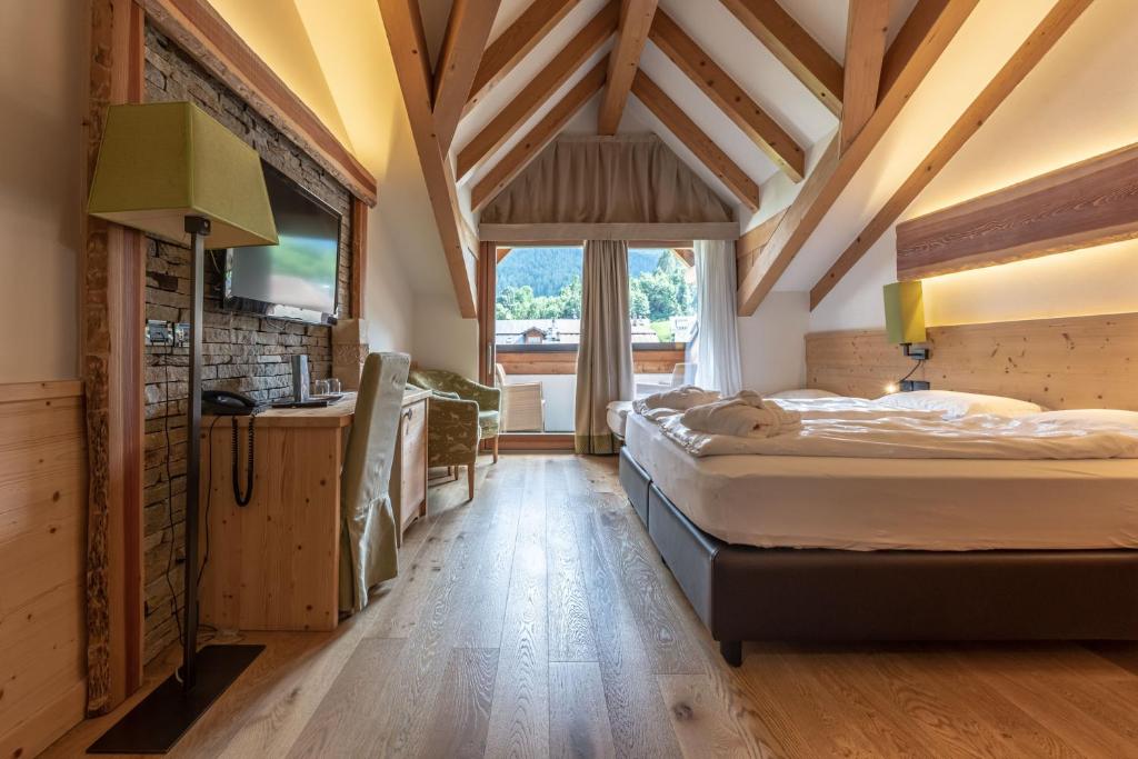 Alpholiday Dolomiti Wellness & Family Hotel photo 4