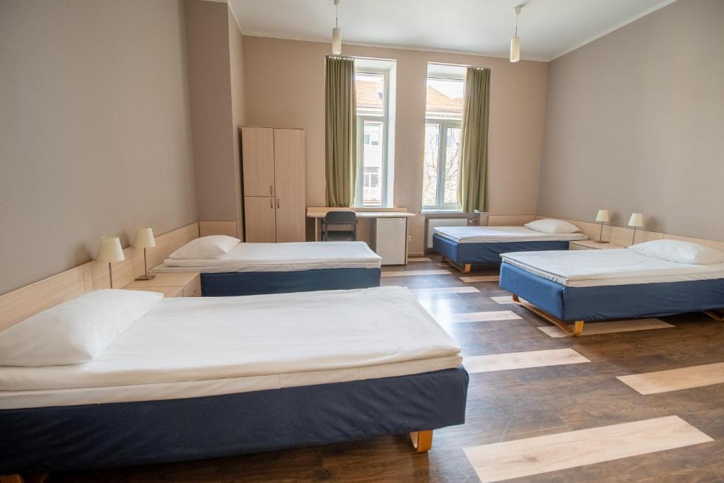 Четырехместный (Четырехместный номер эконом-класса), Corner Hotel