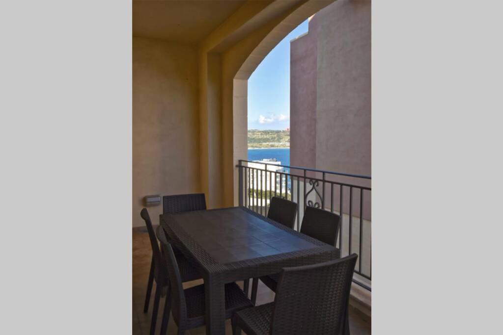 Sunny Apartment in Tas-Sellum Mellieha, Malta. photo 2