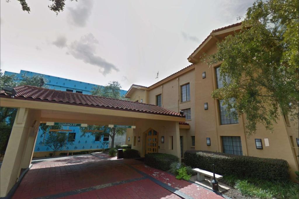 Days Inn by Wyndham Gainesville Florida