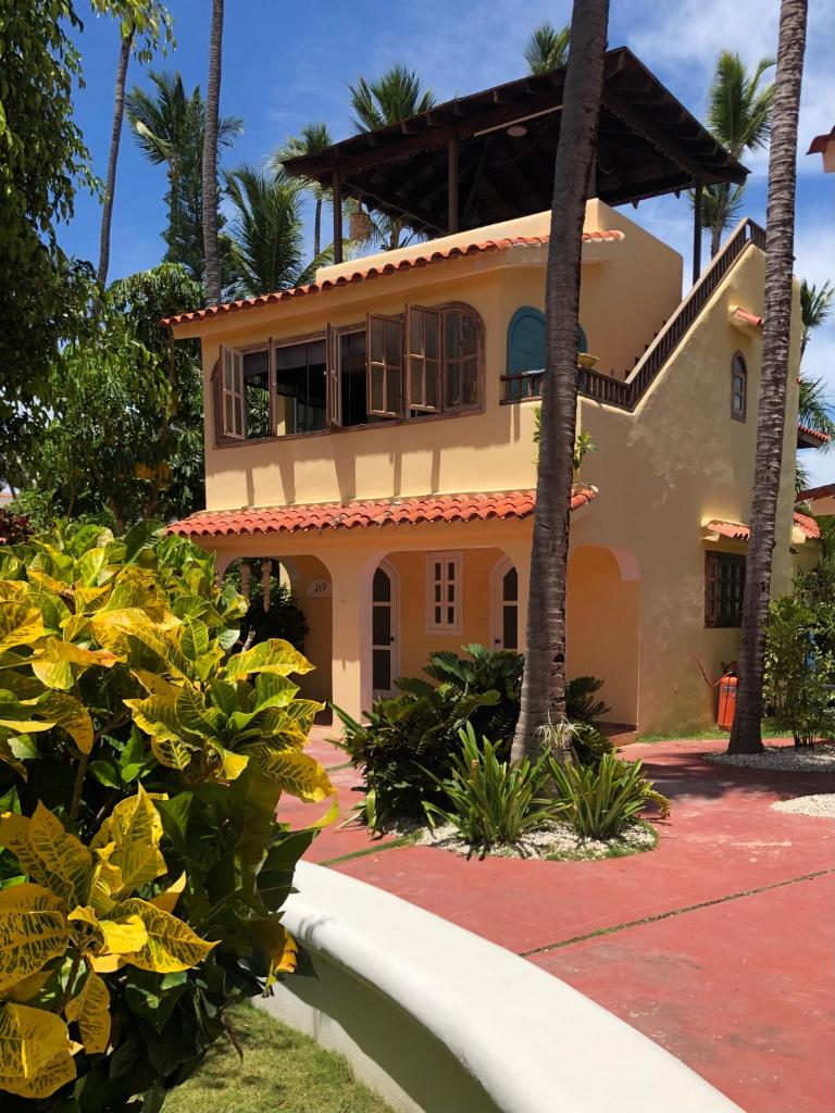 V&V Beach House photo 1