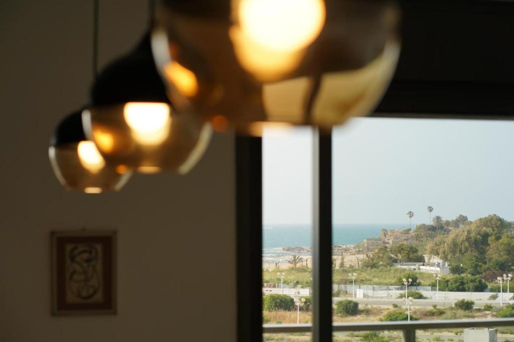 4 Bedroom Beach Apartment with Stunning Views photo 3