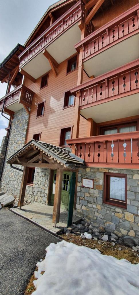 Appart 3 pièces pour 5 à 7 personnes ski au pieds dans résidence avec Piscine photo 4