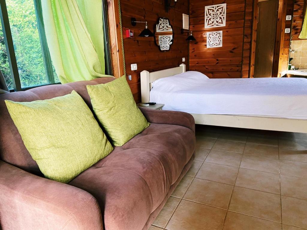 Julie's Cabins photo 2