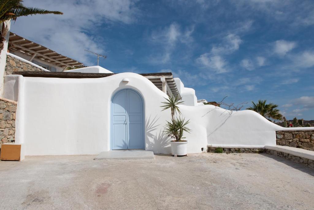 Villa Isabella - Psarou photo 1