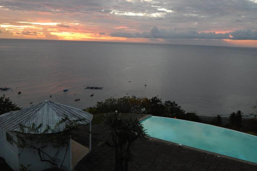 Le Morne Charlotte photo 1