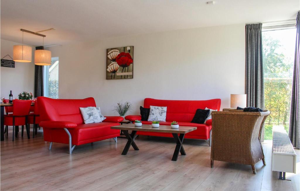 Stunning Home In Vlagtwedde With 4 Bedrooms, Sauna And Wifi photo 1