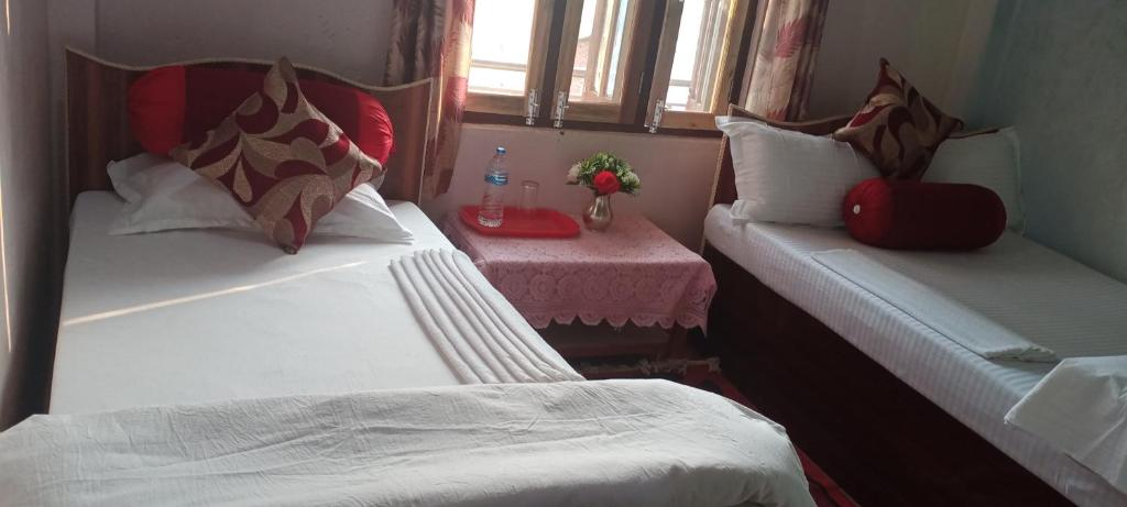 Unique Hotel and Lodge - Pleasure of Homely Stay - photo 3